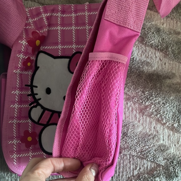 Hello kitty messenger bag - Picture 5 of 9